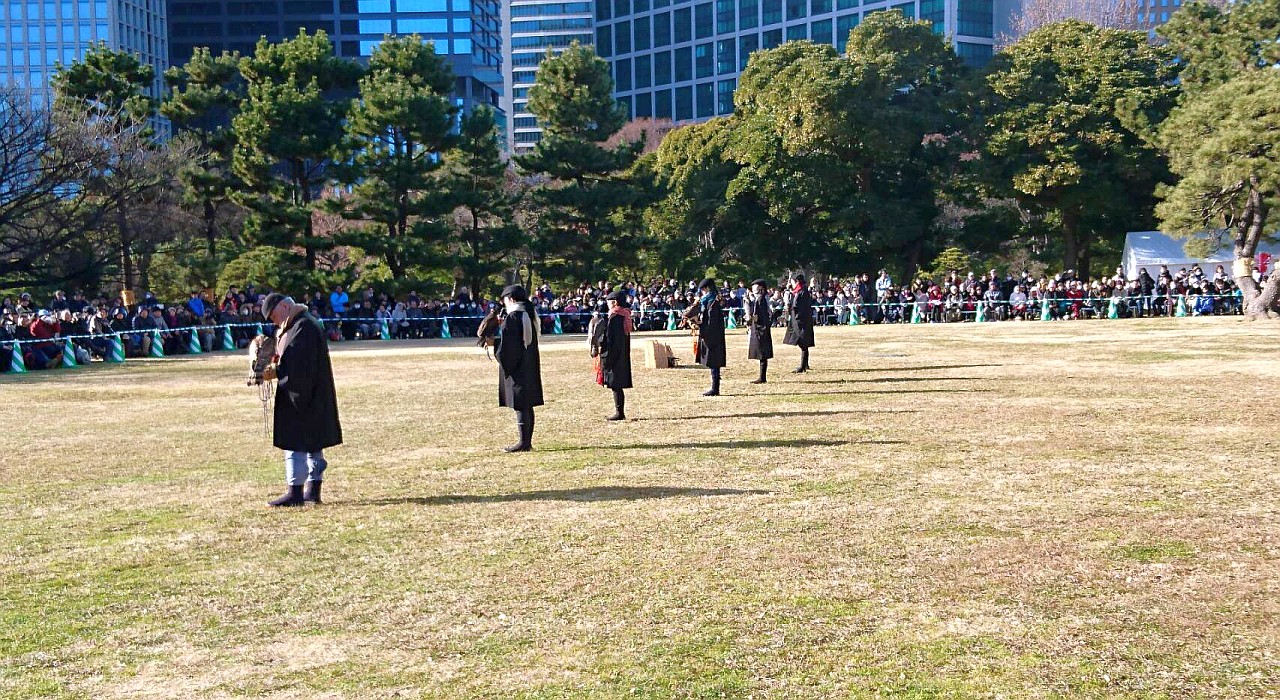諏訪流放鷹術保存会:実演開始前の御挨拶